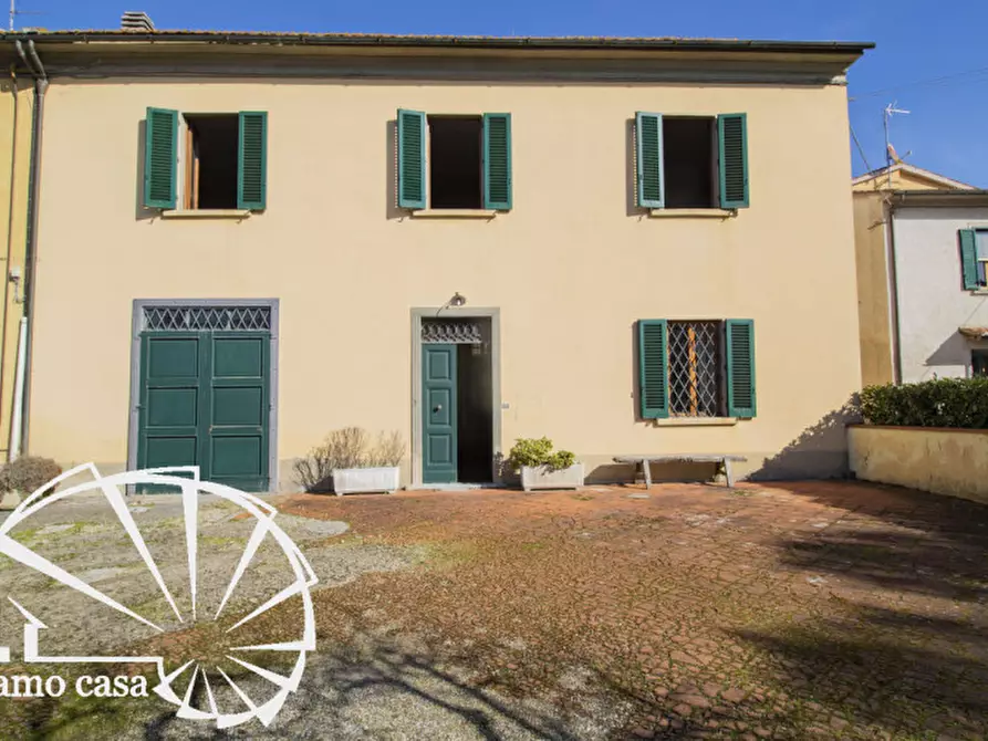 Immagine 26 di Casa indipendente in vendita  a Prato