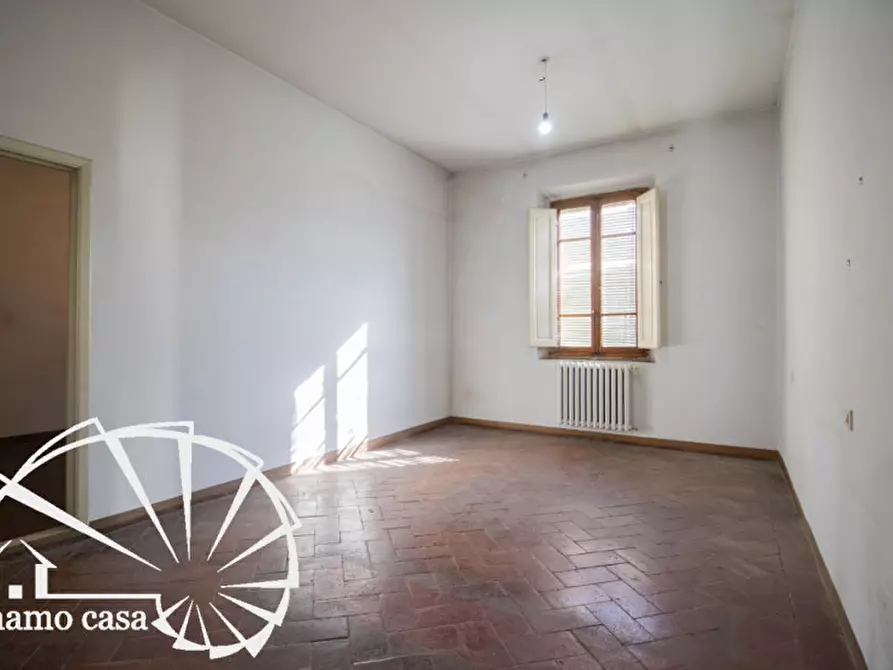 Immagine 28 di Casa indipendente in vendita  a Prato