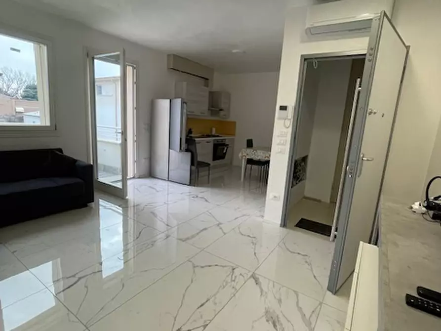 Immagine 5 di Appartamento in vendita  a Padova