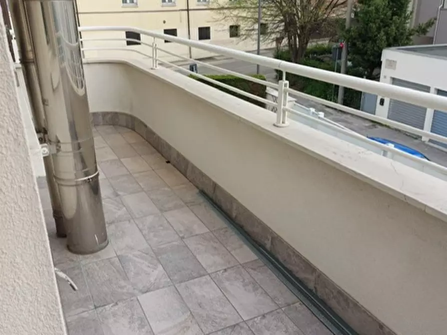Immagine 11 di Appartamento in vendita  a Padova