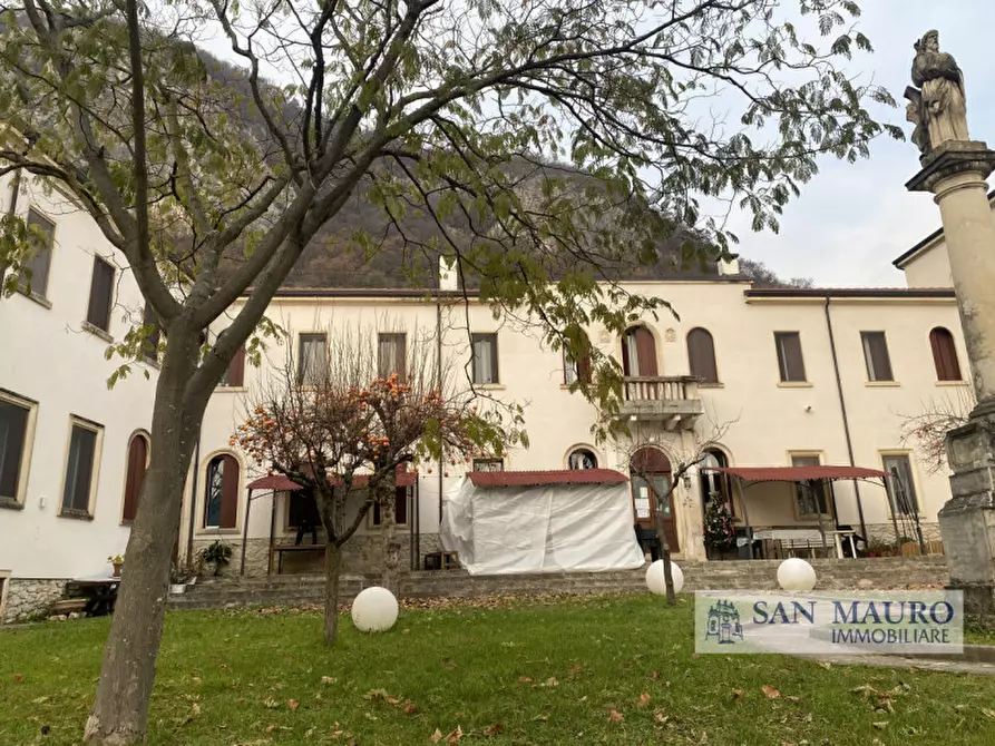 Immagine 5 di Palazzo in vendita  in piazza mazzaretto a Longare