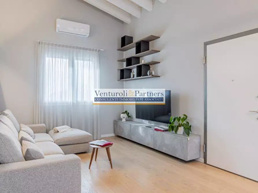 Immagine 35 di Casa bifamiliare in vendita  in Via dei Pozzoli a Lonato del Garda