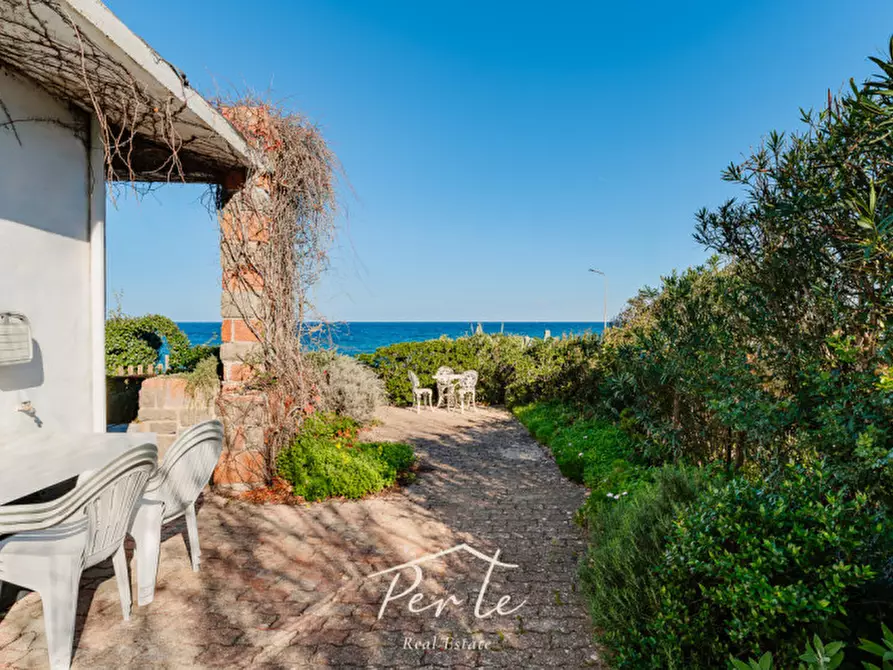 Immagine 18 di Villa in vendita  in via della torre 86 a Sassari