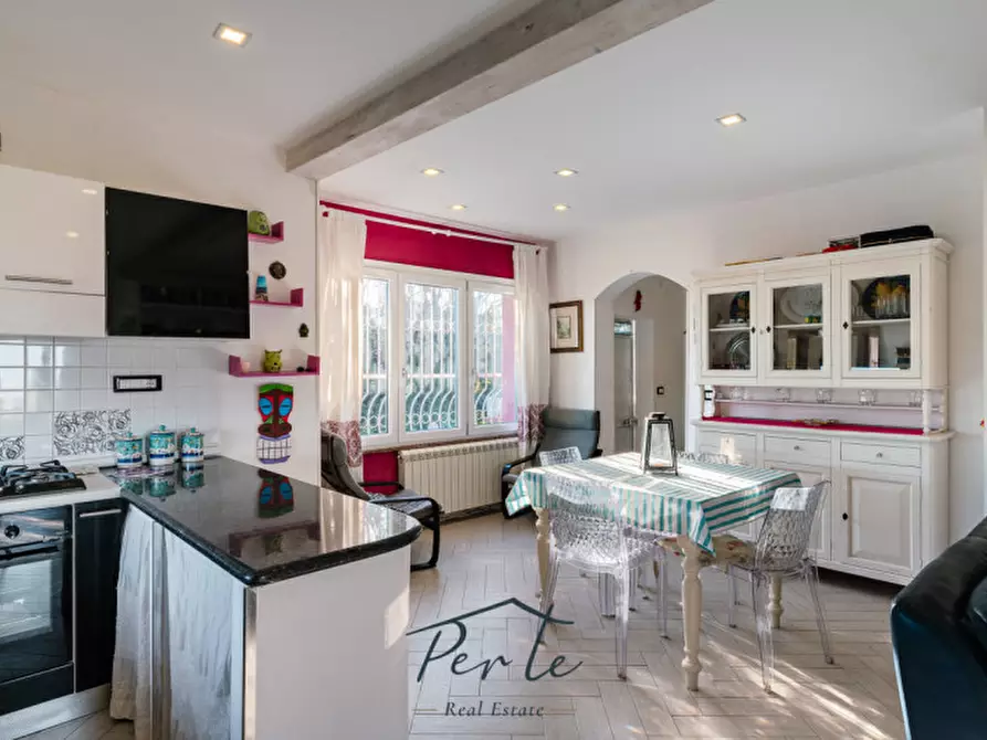 Immagine 26 di Villa in vendita  in via della torre 86 a Sassari