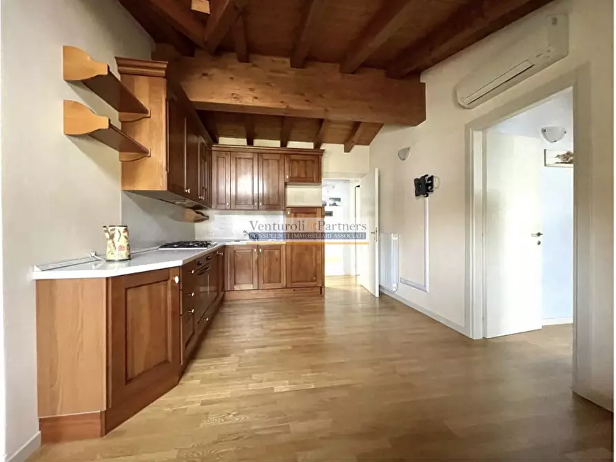 Immagine 3 di Appartamento in vendita  in via alighieri a Manerba Del Garda