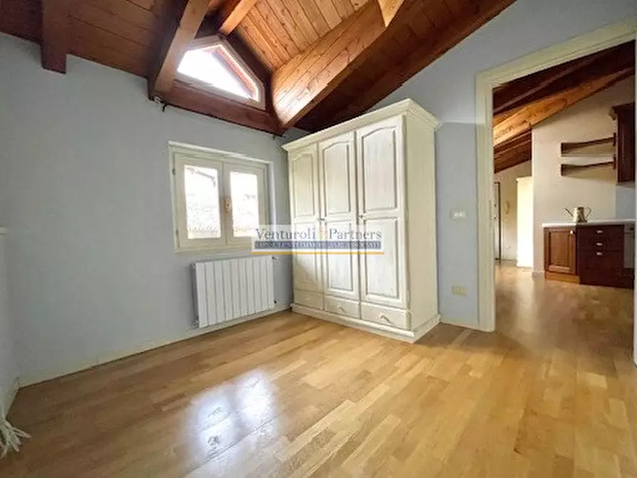 Immagine 5 di Appartamento in vendita  in via alighieri a Manerba Del Garda