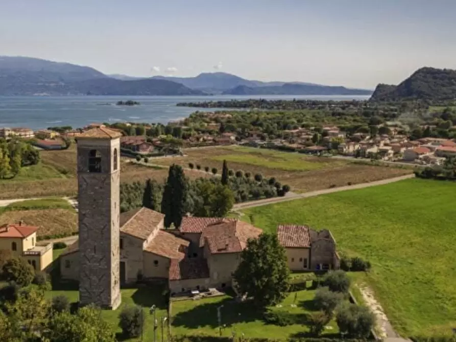 Immagine 10 di Appartamento in vendita  in via alighieri a Manerba Del Garda