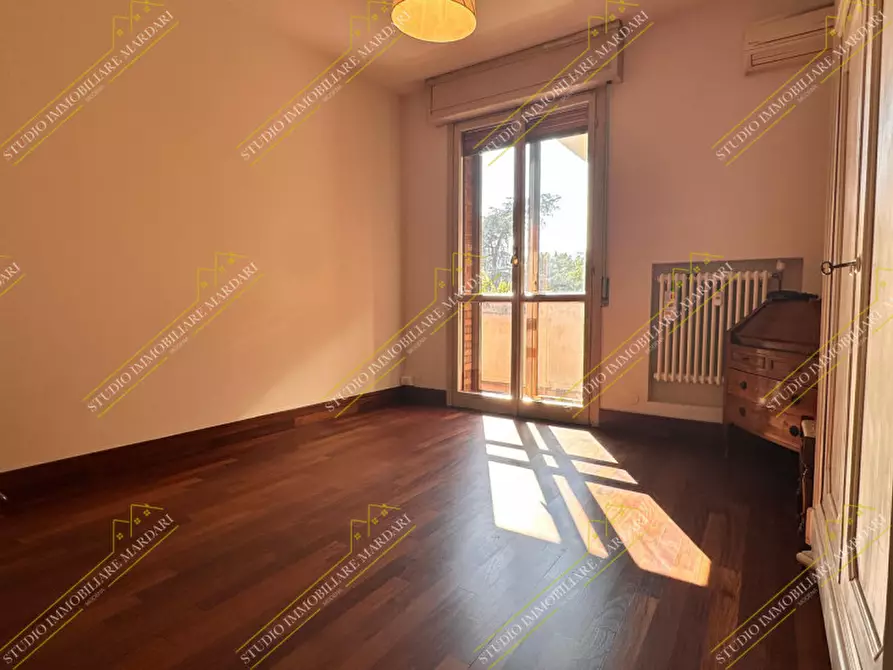 Immagine 2 di Camera in affitto  in Via Marzabotto a Modena