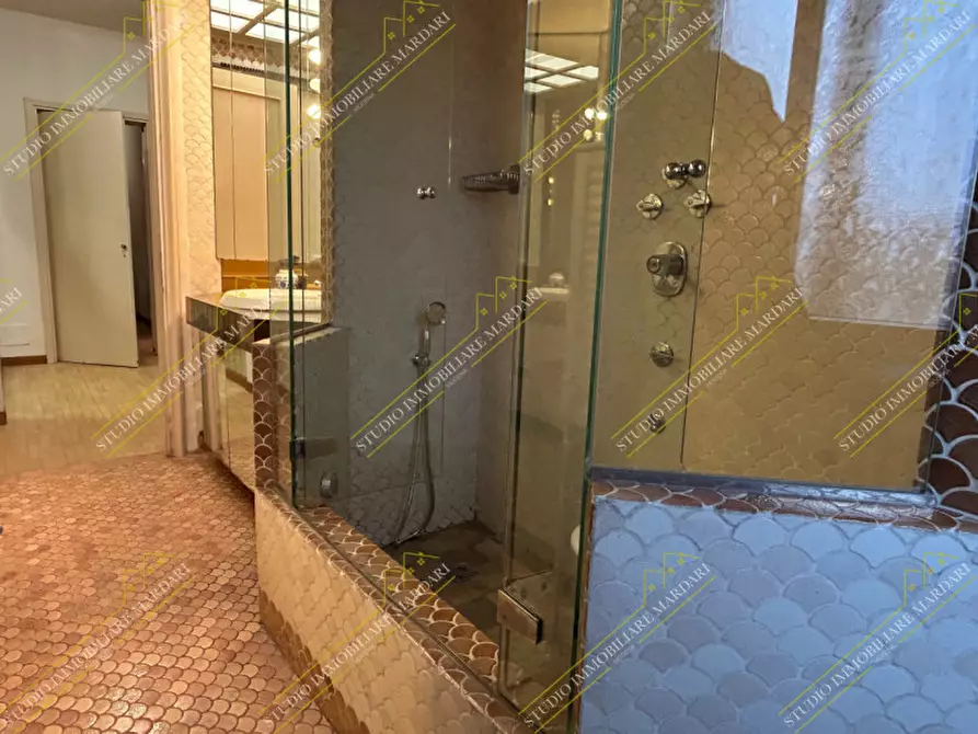 Immagine 18 di Camera in affitto  in Via Marzabotto a Modena