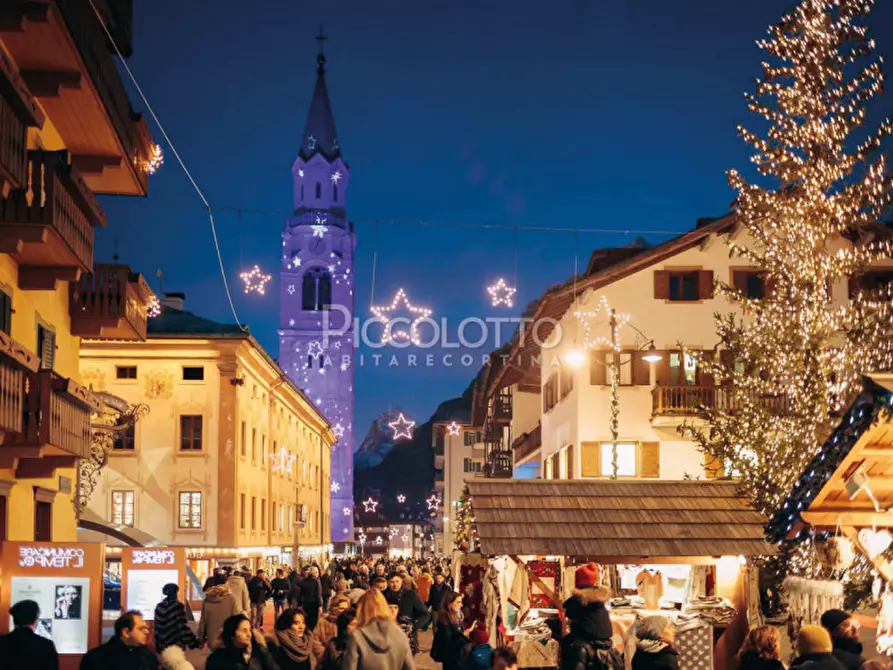 Immagine 14 di Appartamento in vendita  in località Ronco a Cortina D'ampezzo