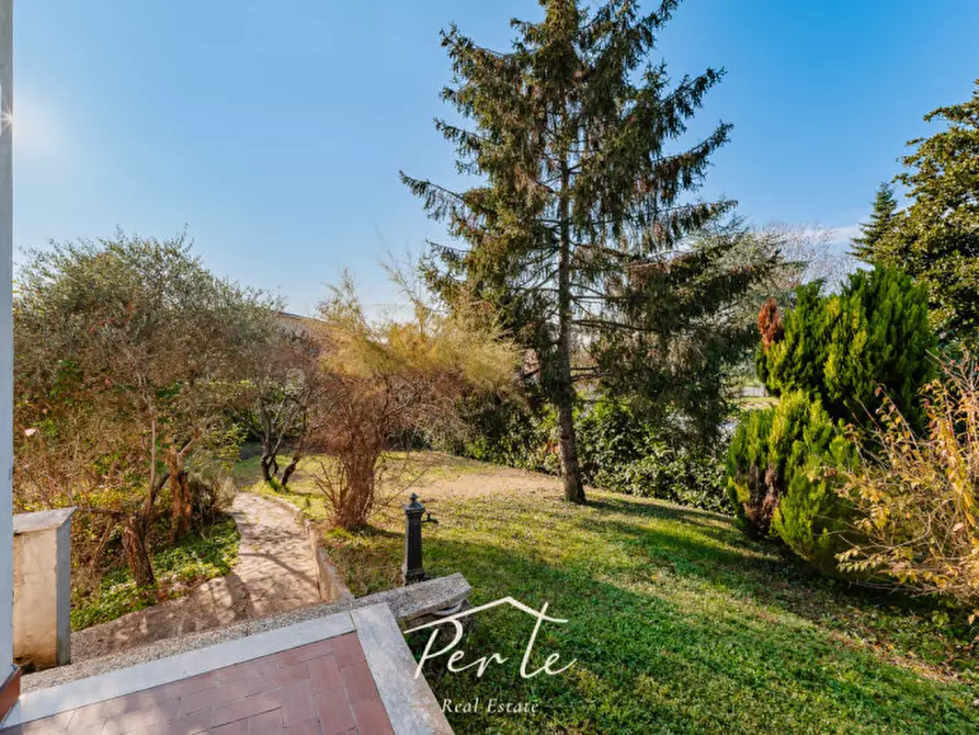 Immagine 7 di Villa in vendita  in via siena 21 a Curtatone