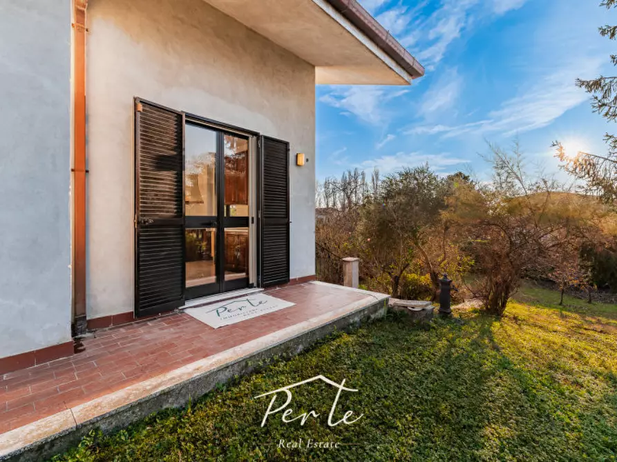 Immagine 11 di Villa in vendita  in via siena 21 a Curtatone