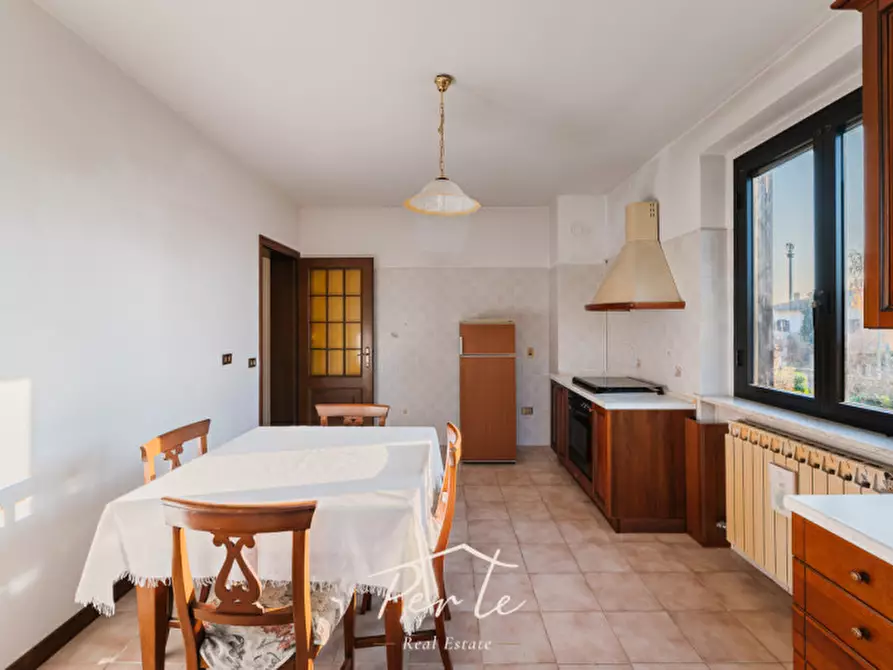 Immagine 14 di Villa in vendita  in via siena 21 a Curtatone