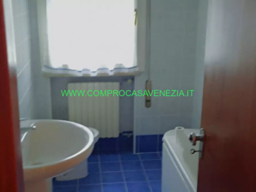 Immagine 9 di Casa indipendente in vendita  in dosson centro a Casier