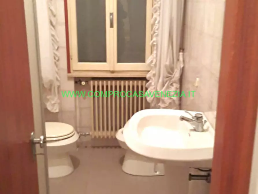 Immagine 12 di Casa indipendente in vendita  in dosson centro a Casier