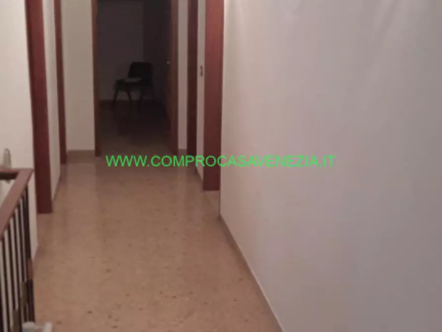 Immagine 13 di Casa indipendente in vendita  in dosson centro a Casier