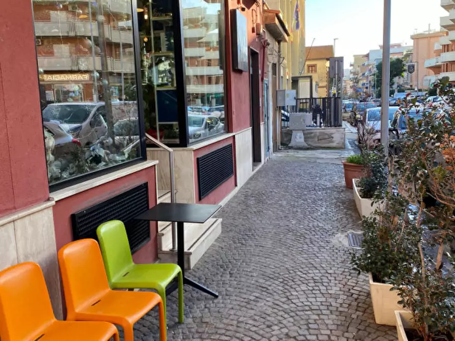 Immagine 3 di Negozio in vendita  in viale europa a Villabate