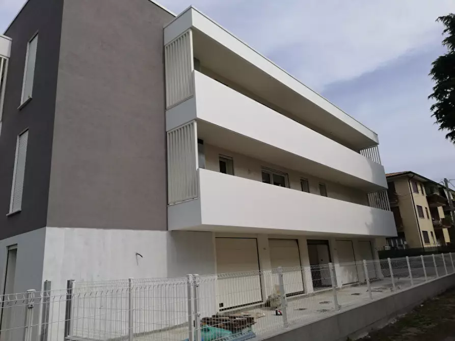 Immagine 1 di Appartamento in vendita  in via tunisi a Padova