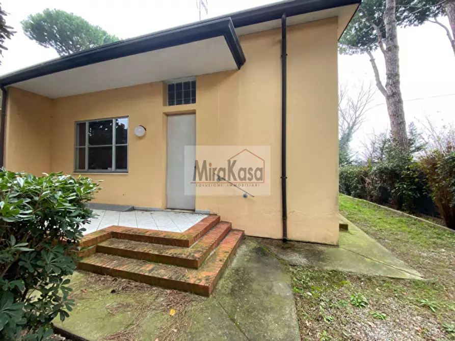 Immagine 37 di Villa in vendita  in Via Varese a Cervia