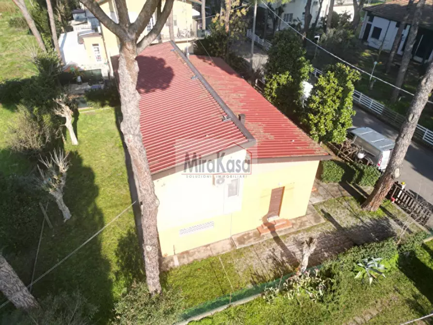 Immagine 47 di Villa in vendita  in Via Varese a Cervia