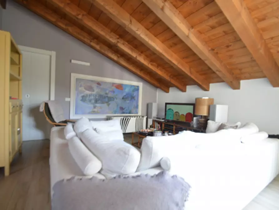 Immagine 3 di Appartamento in vendita  a Pavia