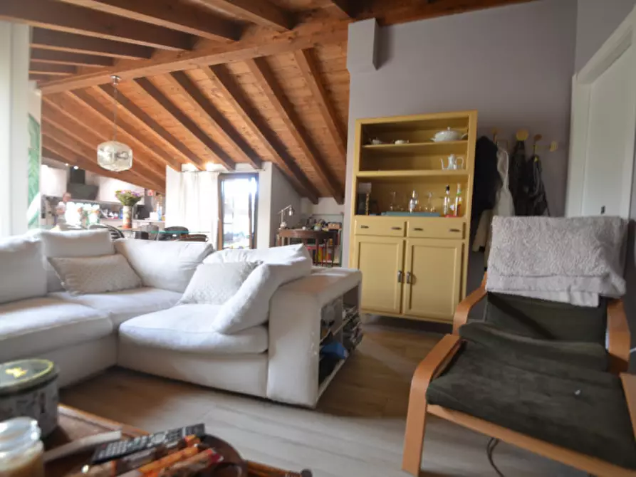 Immagine 5 di Appartamento in vendita  a Pavia