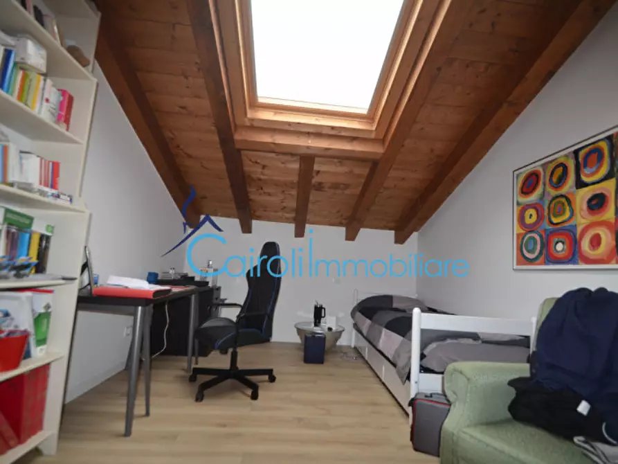 Immagine 11 di Appartamento in vendita  a Pavia