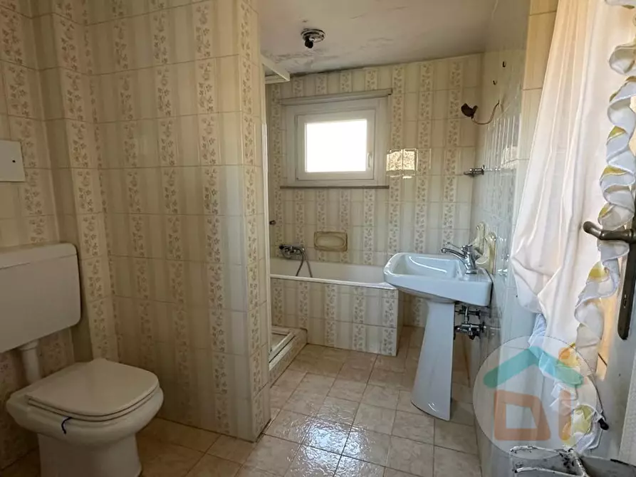 Immagine 12 di Casa indipendente in vendita  in Via Dante Alighieri a Capriva Del Friuli