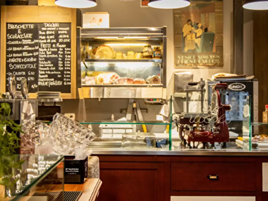 Immagine 2 di Attività commerciale in vendita  in vicolo Montebelluna, Castelfrancoveneto a Castelfranco Veneto