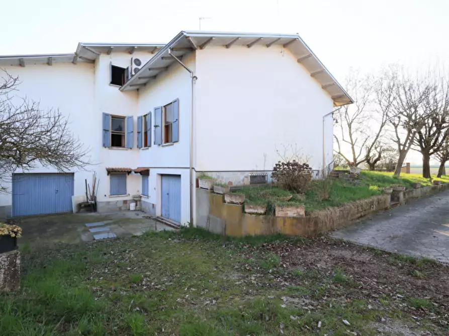 Immagine 4 di Casa bifamiliare in vendita  in via Paganini a Sissa Trecasali