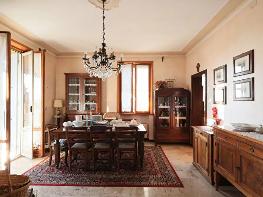 Immagine 7 di Casa bifamiliare in vendita  in via Paganini a Sissa Trecasali