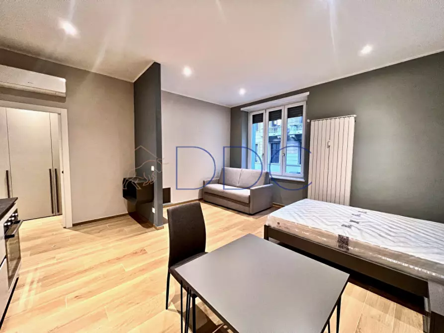 Immagine 1 di Appartamento in affitto  in corso re umberto 5 a Torino