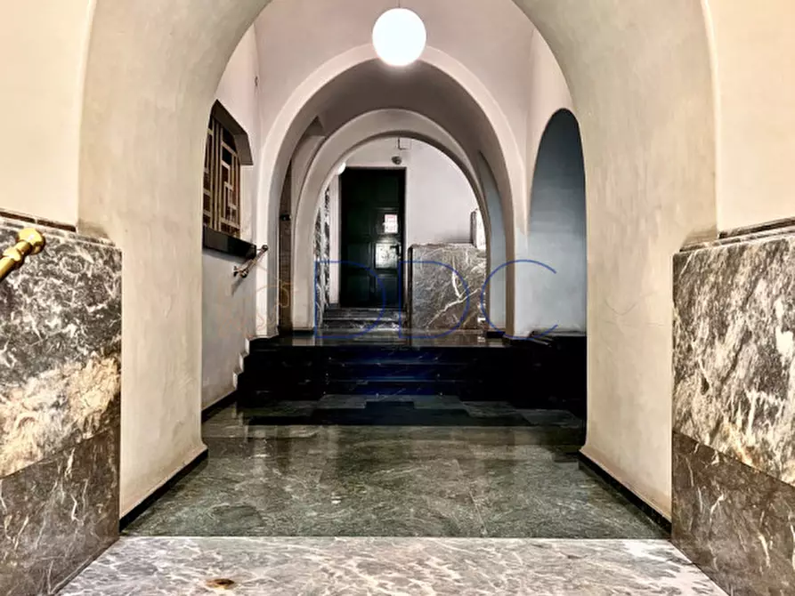 Immagine 11 di Appartamento in affitto  in corso re umberto 5 a Torino