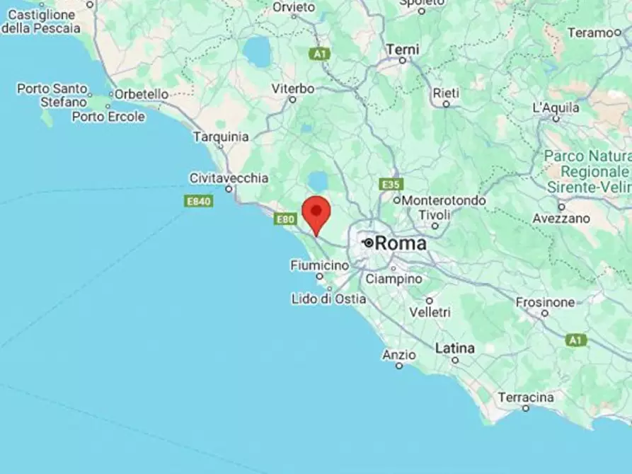 Immagine 13 di Posto auto in vendita  in Via Vittorio De Sica, N. 5-7 a Fiumicino