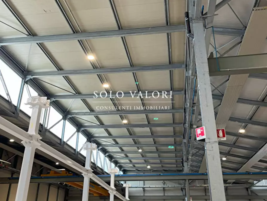 Immagine 4 di Capannone industriale in affitto  a Pordenone