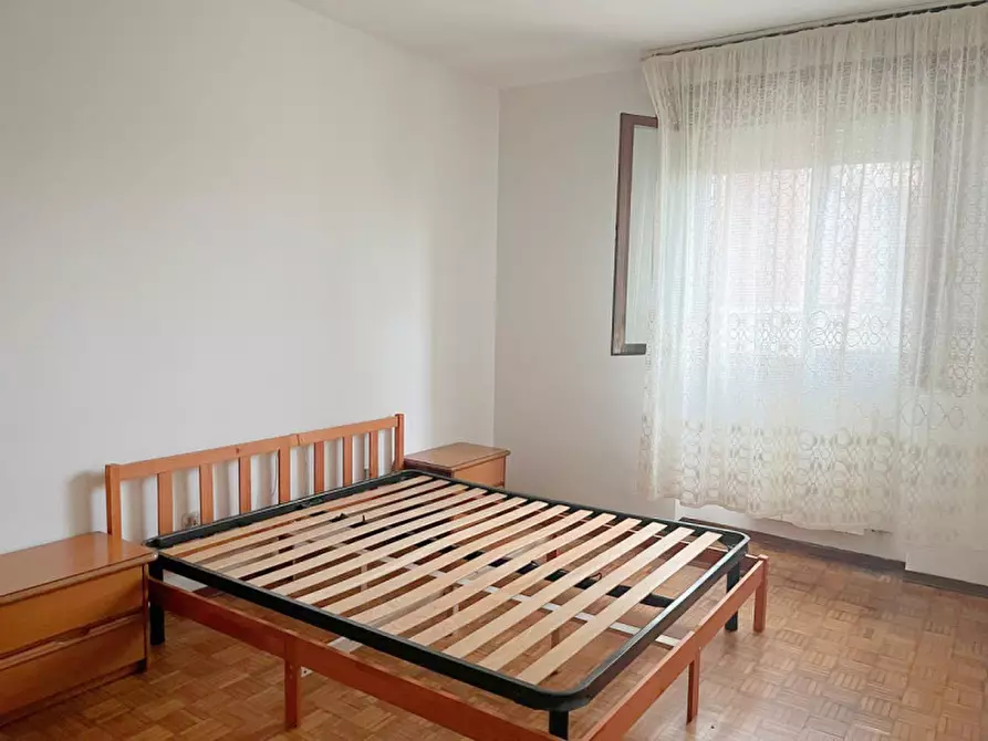 Immagine 1 di Appartamento in vendita  a Rovigo