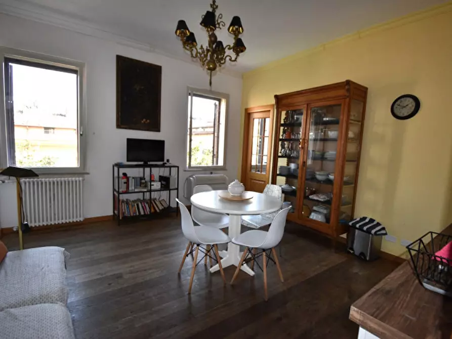 Immagine 10 di Appartamento in vendita  in piazza de' renzi a Roma