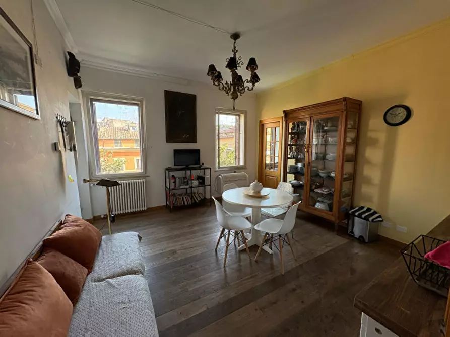 Immagine 11 di Appartamento in vendita  in piazza de' renzi a Roma