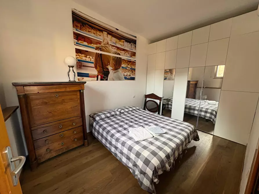 Immagine 17 di Appartamento in vendita  in piazza de' renzi a Roma