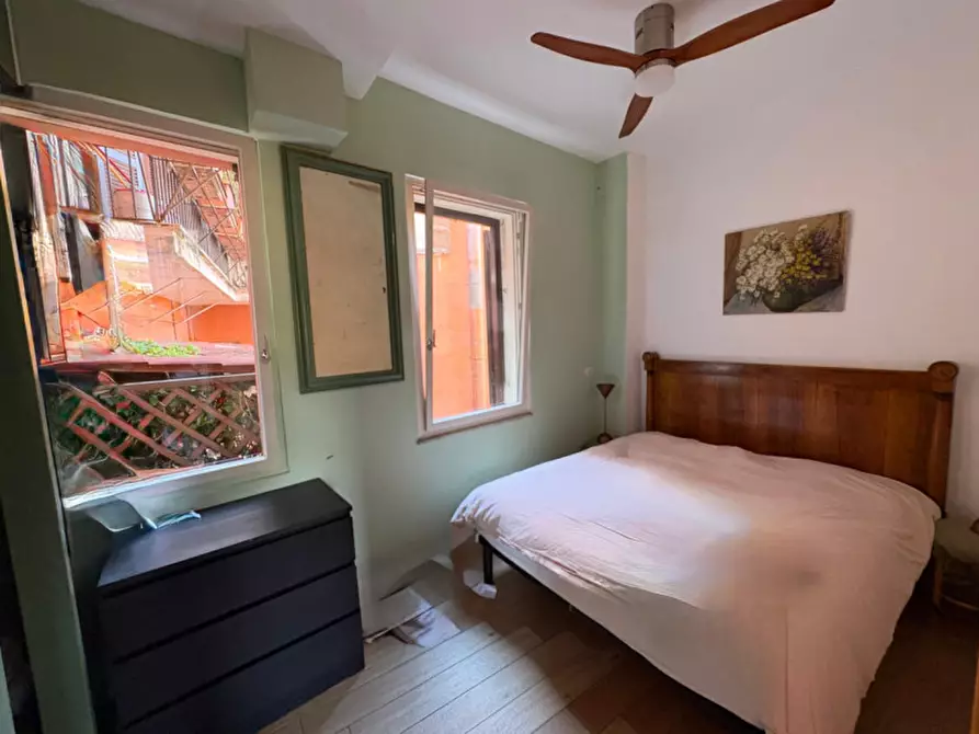 Immagine 25 di Appartamento in vendita  in piazza de' renzi a Roma