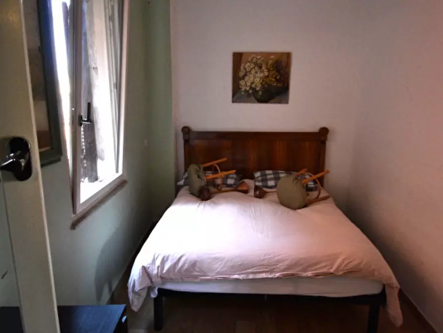 Immagine 31 di Appartamento in vendita  in piazza de' renzi a Roma