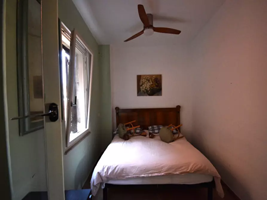 Immagine 32 di Appartamento in vendita  in piazza de' renzi a Roma