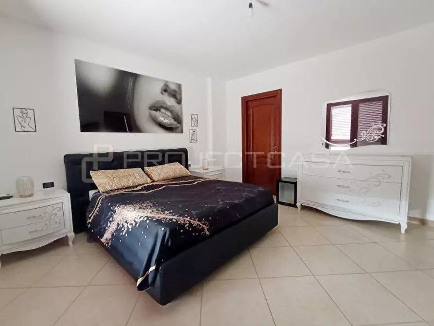 Immagine 31 di Villa in vendita  a Scorrano