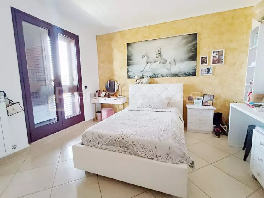 Immagine 32 di Villa in vendita  a Scorrano