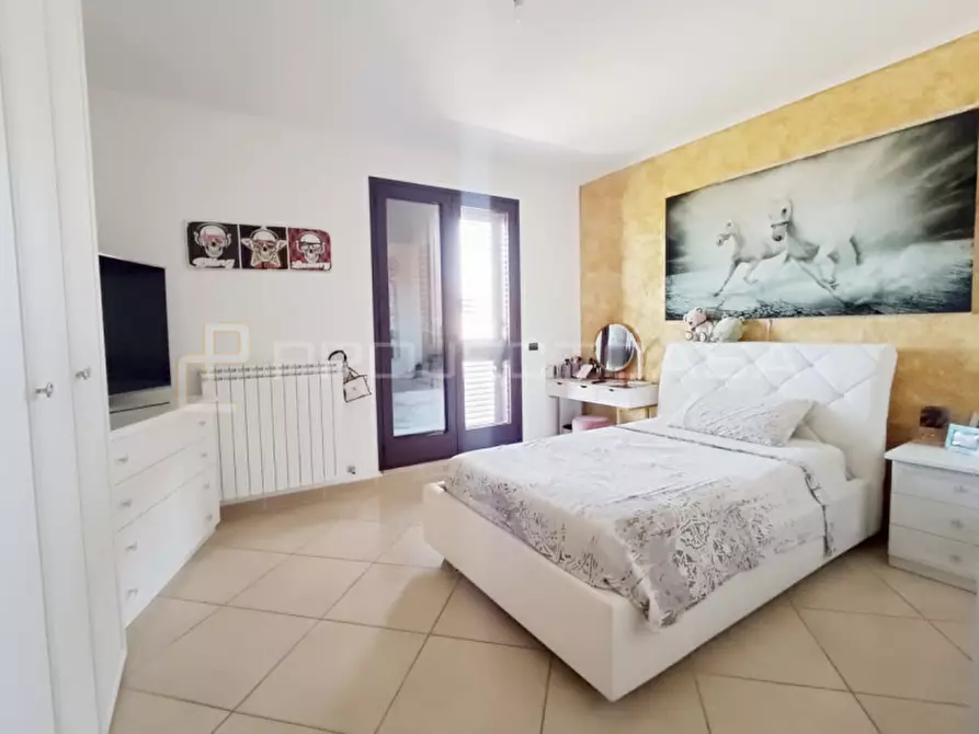 Immagine 33 di Villa in vendita  a Scorrano