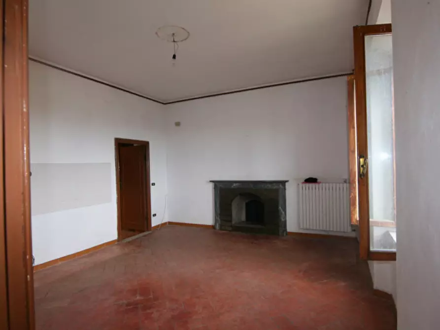 Immagine 1 di Casa indipendente in vendita  a Sinalunga