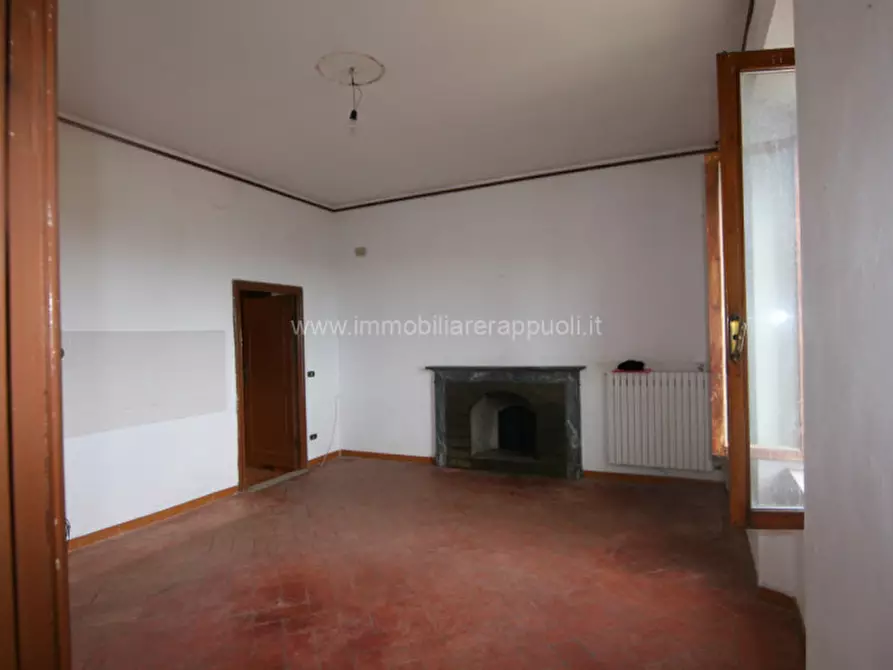 Immagine 3 di Casa indipendente in vendita  a Sinalunga