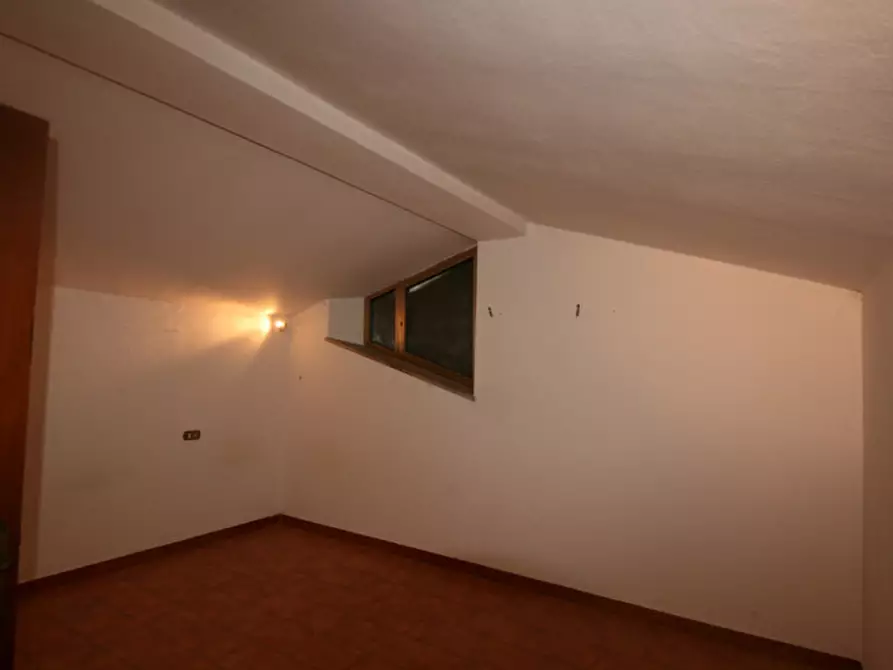 Immagine 13 di Casa indipendente in vendita  a Sinalunga