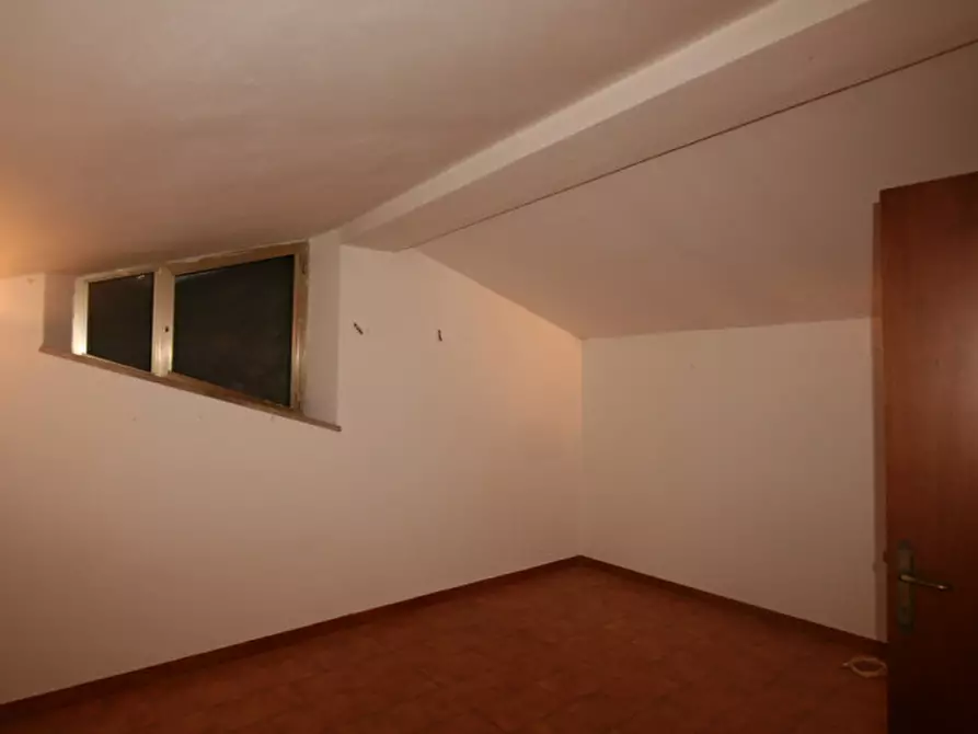 Immagine 14 di Casa indipendente in vendita  a Sinalunga