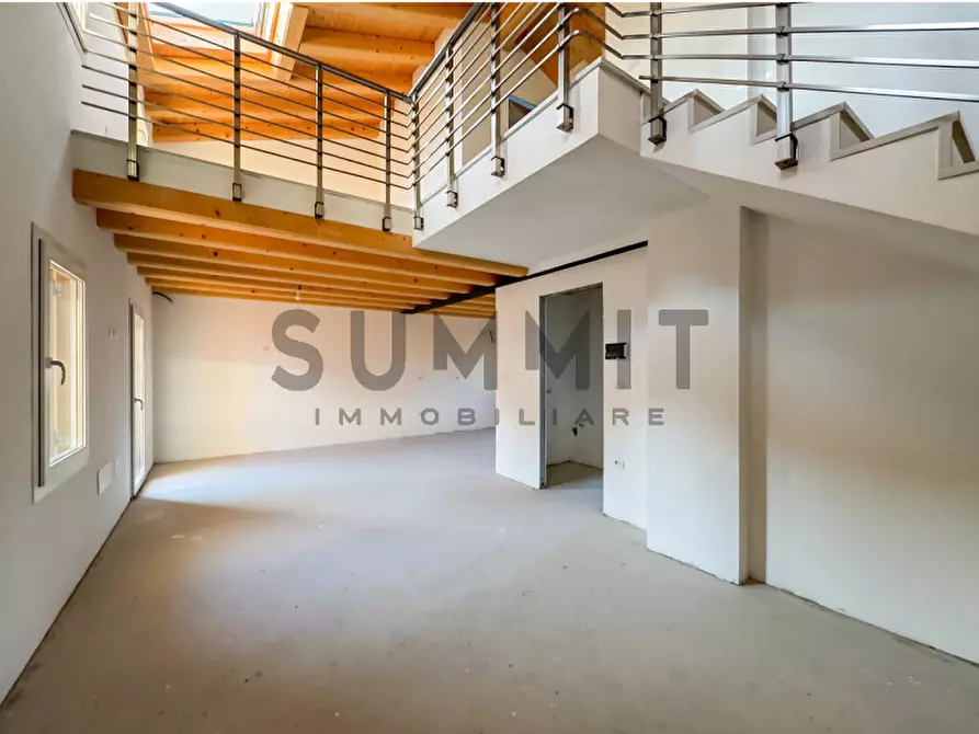 Immagine 3 di Appartamento in vendita  in schio a Schio